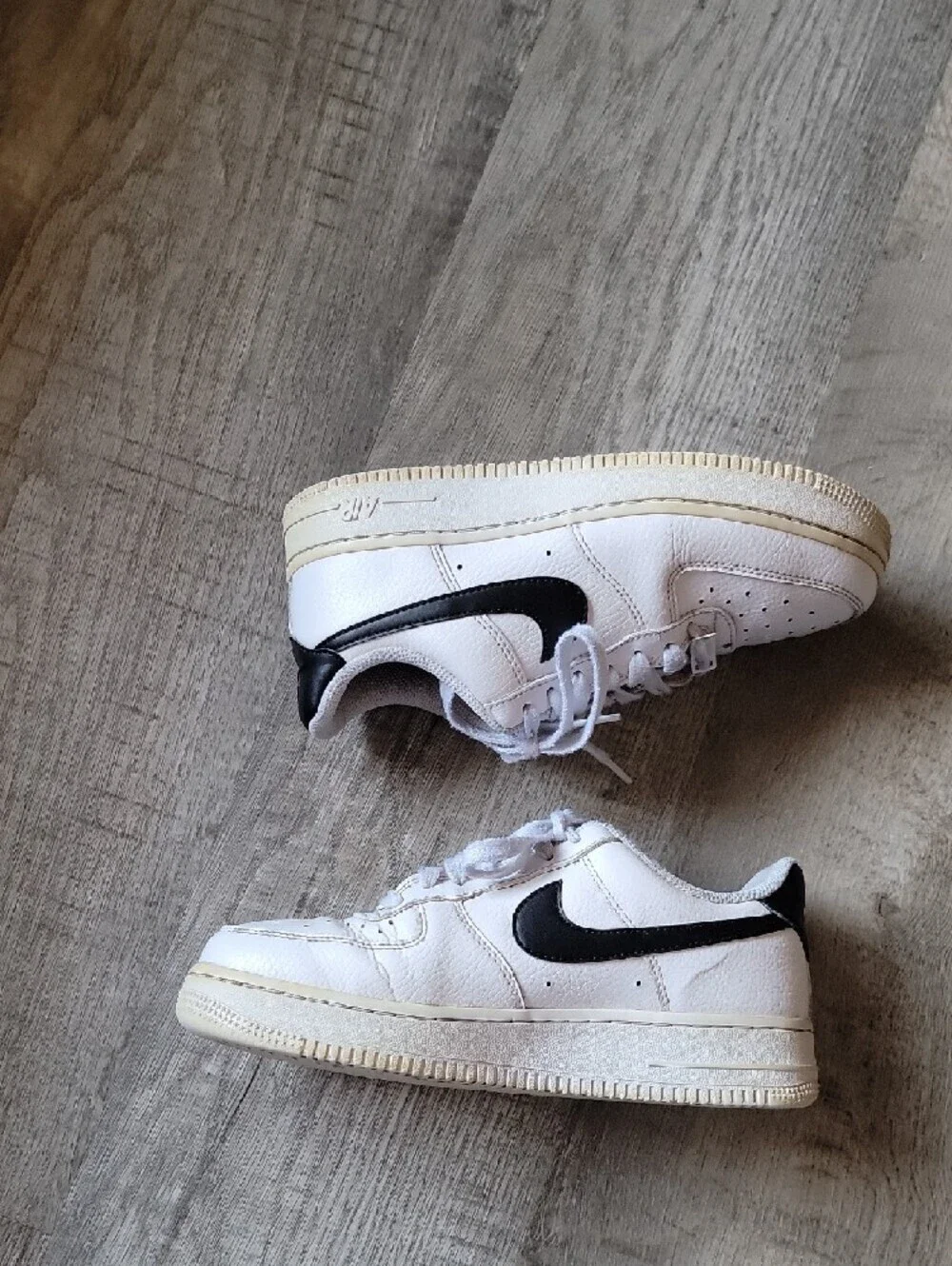 Women's 6.5 Nike White Sneakers with Black Swoosh
